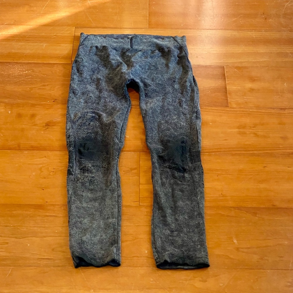 EUC Black leggings